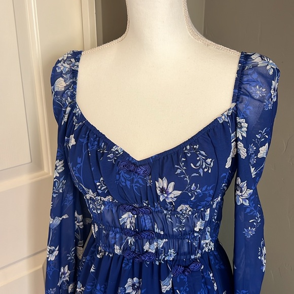 Sau Lee Gianna Dress Blue White Floral Sheer Ruched Waist Maxi Midi Size 6 - Picture 3 of 10